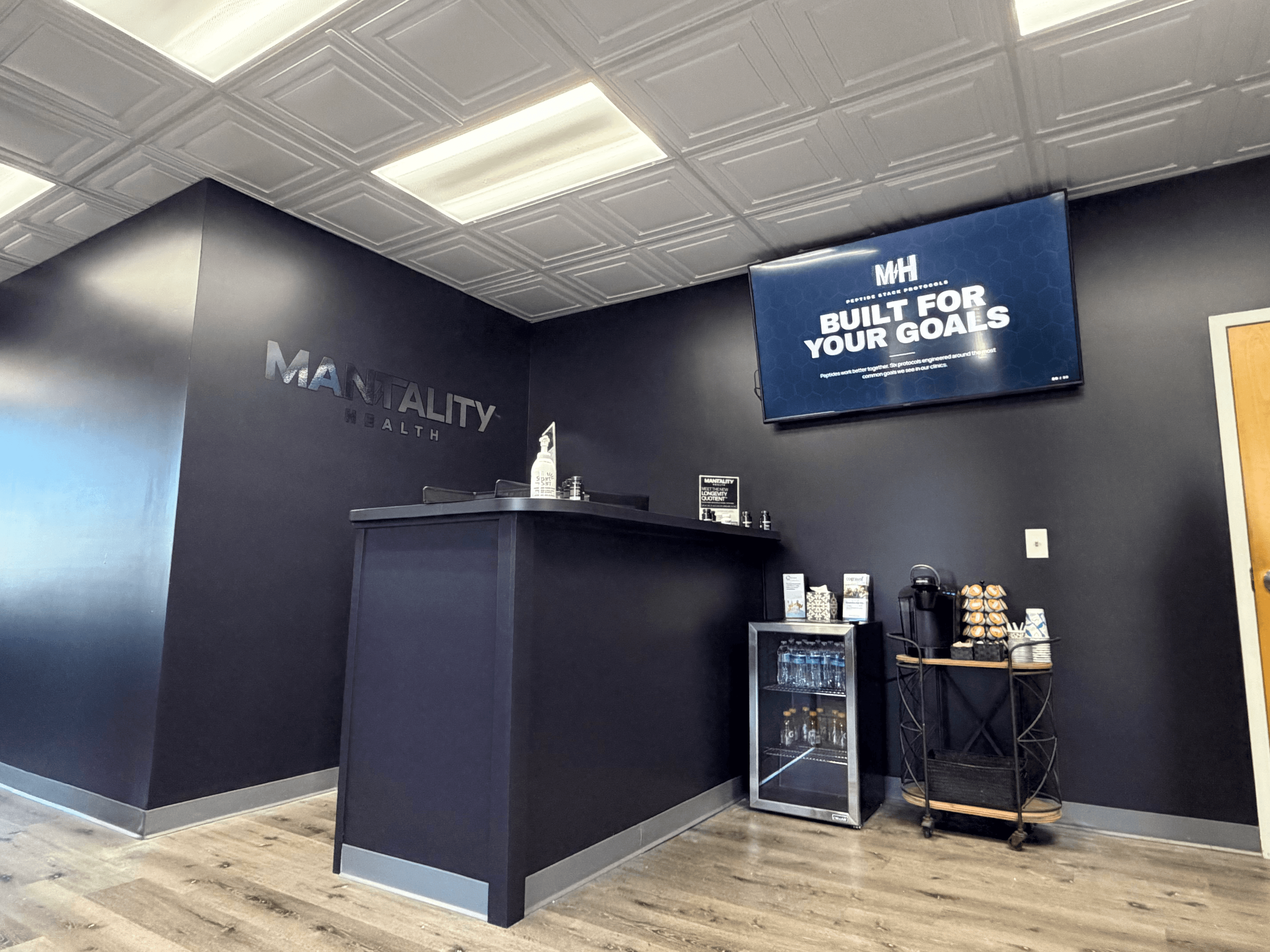 Reception desk at the Mantality Health St. Louis clinic
