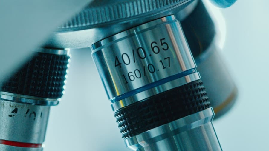 Laboratory microscope used for Mantality Health's diagnostic blood panel
